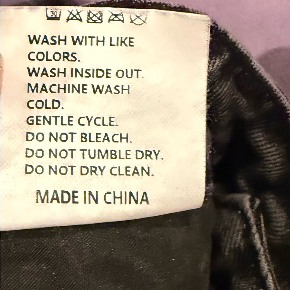 Black Acid Wash Women’s Wide Leg XL Cargo Denim Jeans High Rise Measure 33x29.5” - Picture 7 of 14